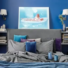 7 kreatywnych pomysłów co zamiast szafki nocnej w sypialni - inspiracje