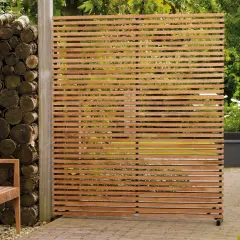 7 skutecznych sposobów jak osłonić taras od sąsiadów - poradnik domownika