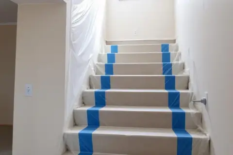 Jak zabezpieczyć schody betonowe, aby uniknąć kosztownych napraw?