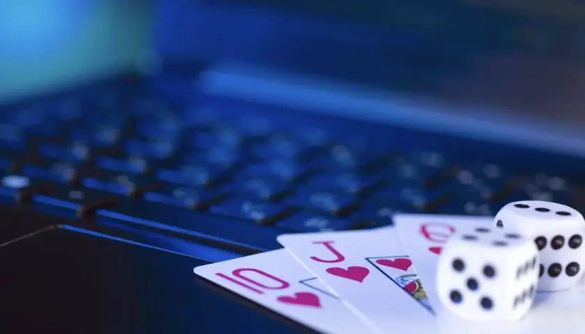 Czytelność zapisów dotyczących wygaśnięcia bonusów w grach online – wymogi i wyzwania