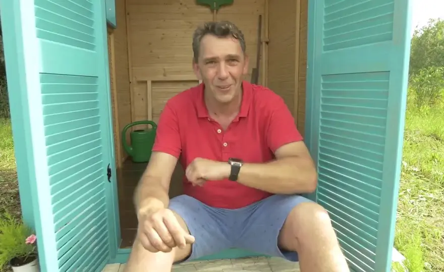 Jak zrobić schowek ogrodowy: proste kroki, które ułatwią budowę